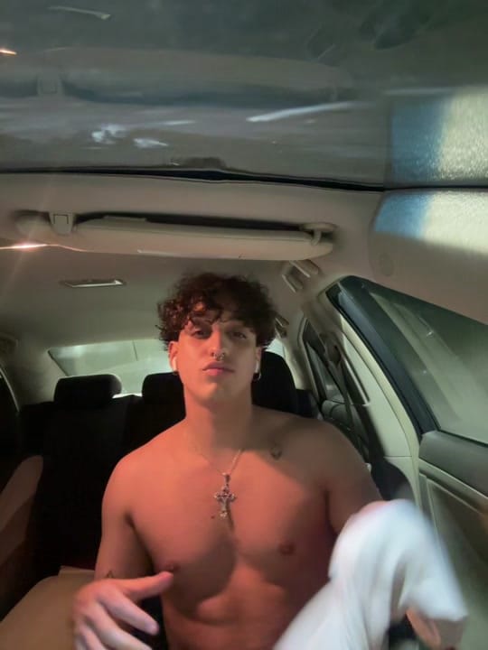 Post 8 by 🍕 on TikTok (video)