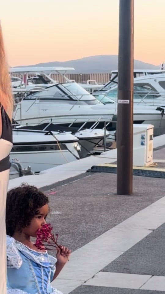 Post 6 by Kimberly Biziou on TikTok (video)