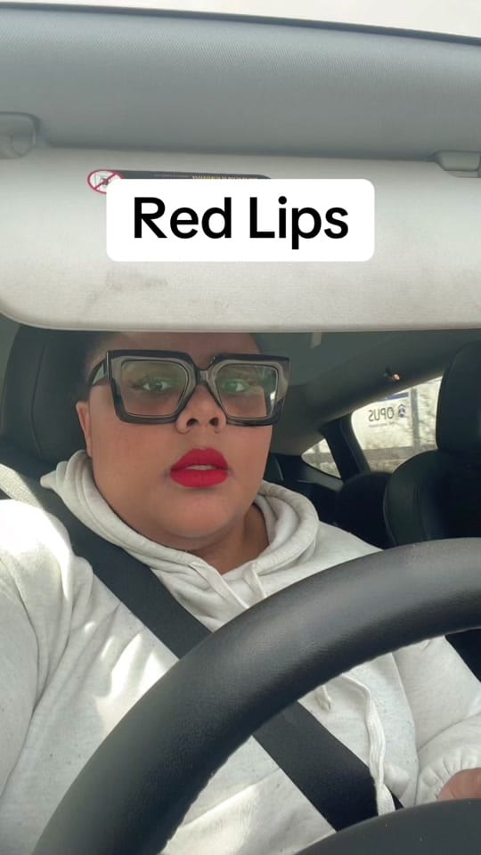 Post 3 by Ms. Iwin Wewin on TikTok (video)