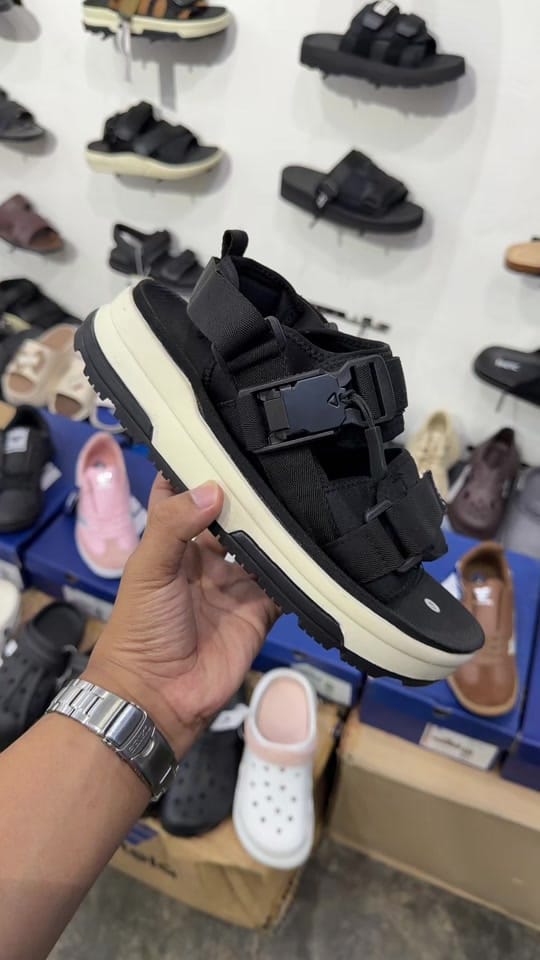 Post 10 by eternal.footwear on TikTok (video)