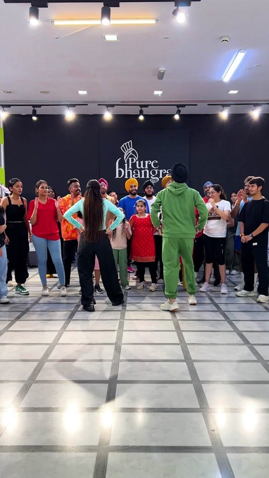 Post 5 by Sarbjeet Kaur on TikTok (video)