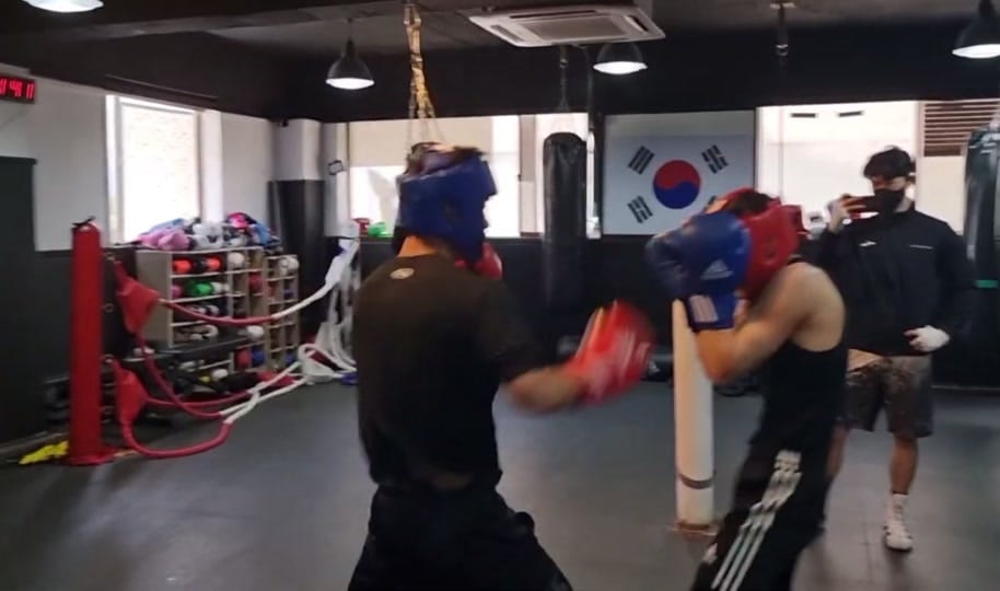 Post 1 by 빵식이 on TikTok (video)