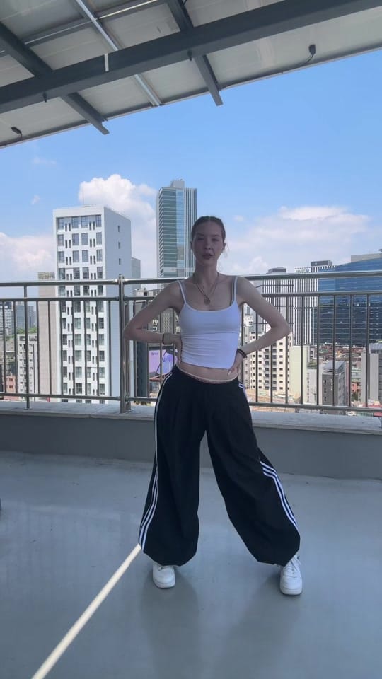 Post 6 by berrycoolgirl on TikTok (video)