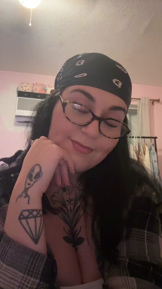 Post 3 by Claudia on TikTok (video)