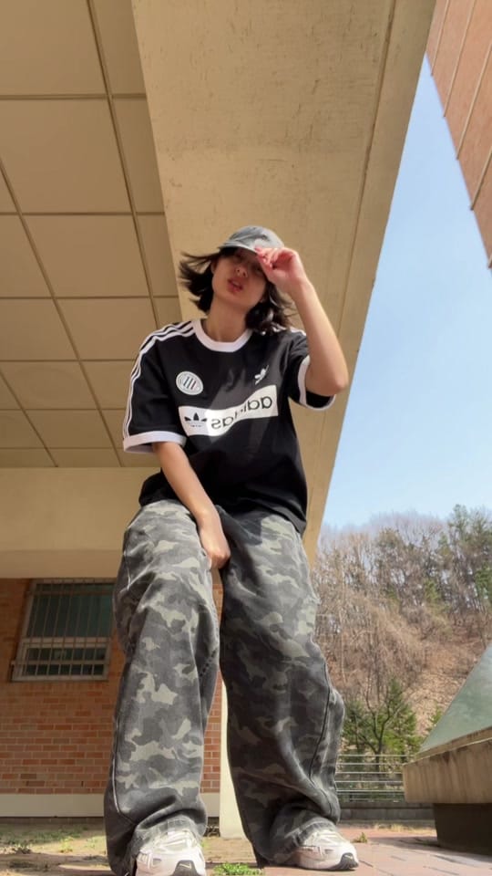 Post 4 by cagla | 찰라 on TikTok (video)