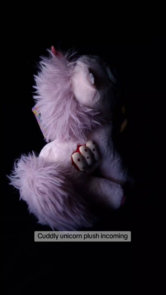 Post 6 by Sarita Sanger Art on TikTok (video)
