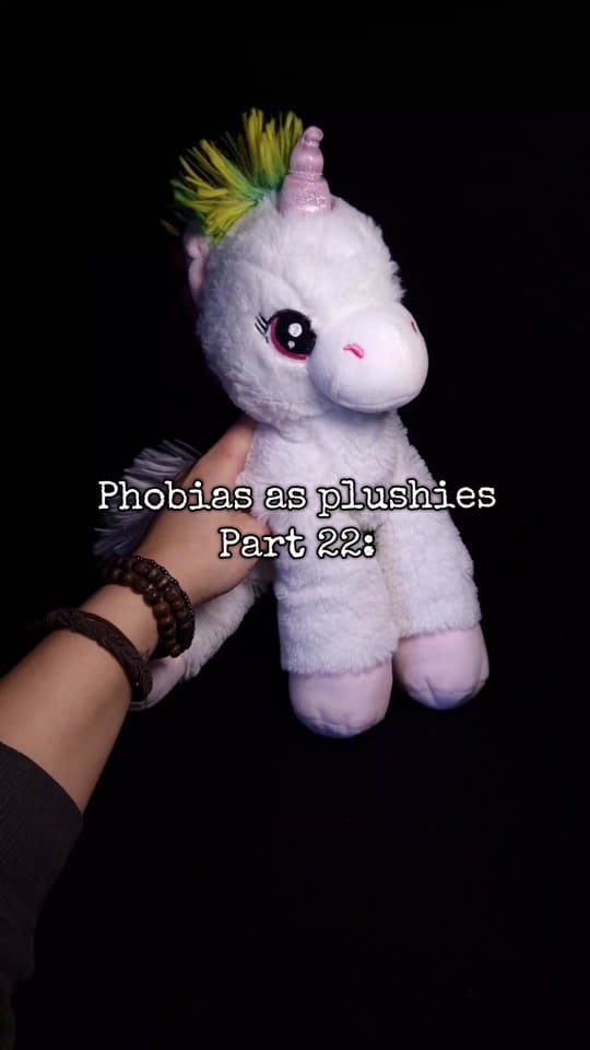 Post 10 by Sarita Sanger Art on TikTok (video)