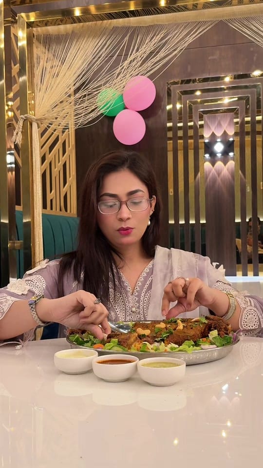 Post 5 by Fizza Salah on TikTok (video)