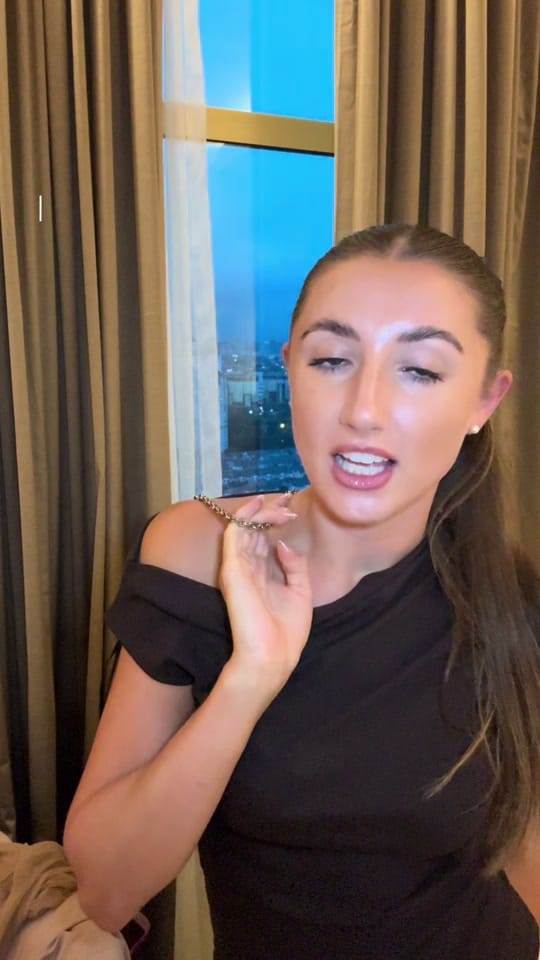 Post 1 by Hollyyglover on TikTok (video)