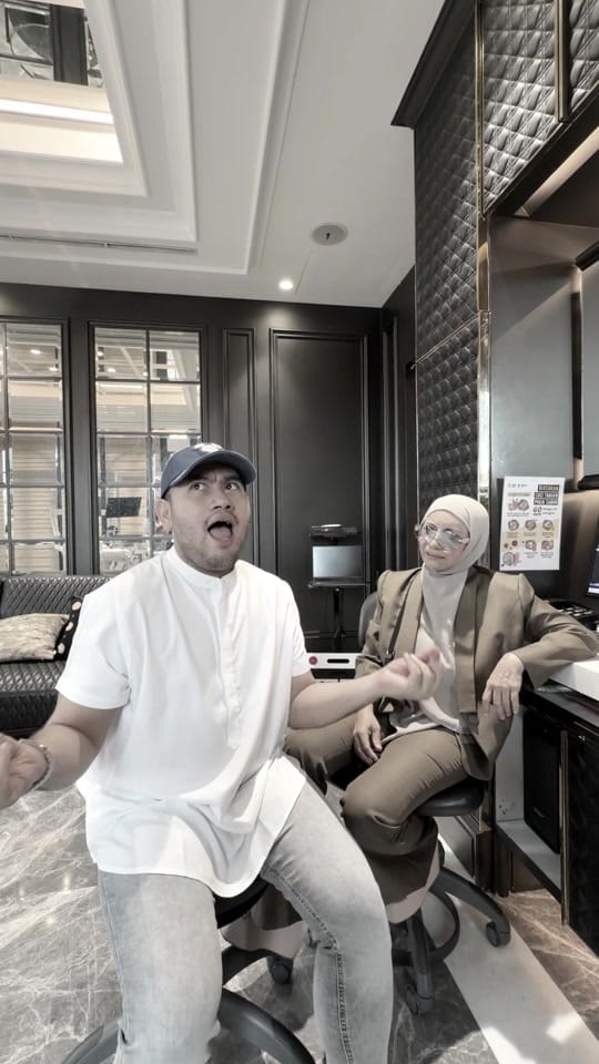 Post 3 by devyadentalclinic on TikTok (video)