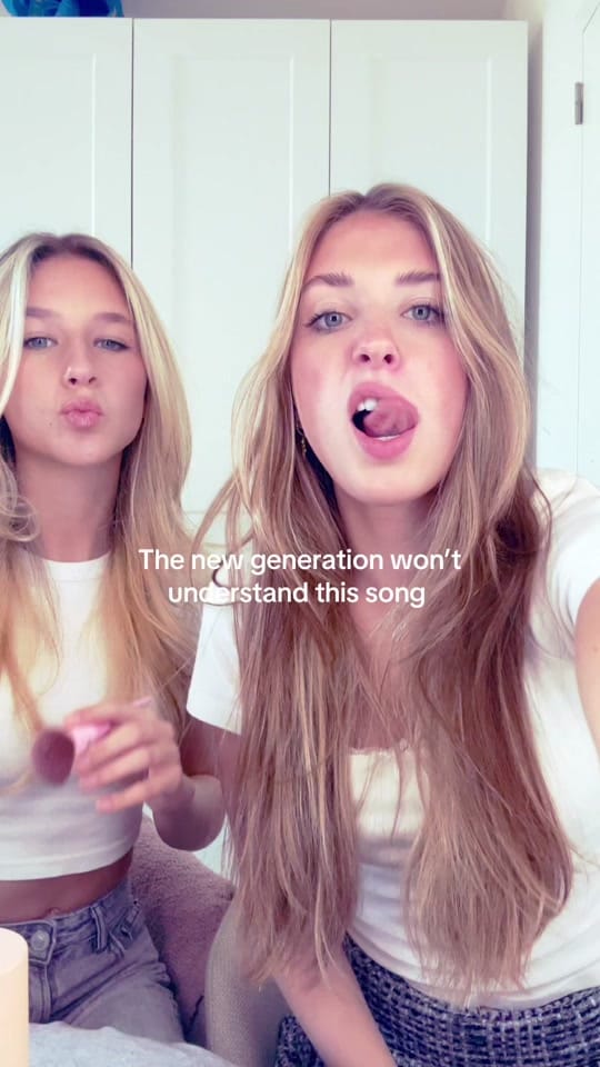 Post 6 by floospring on TikTok (video)