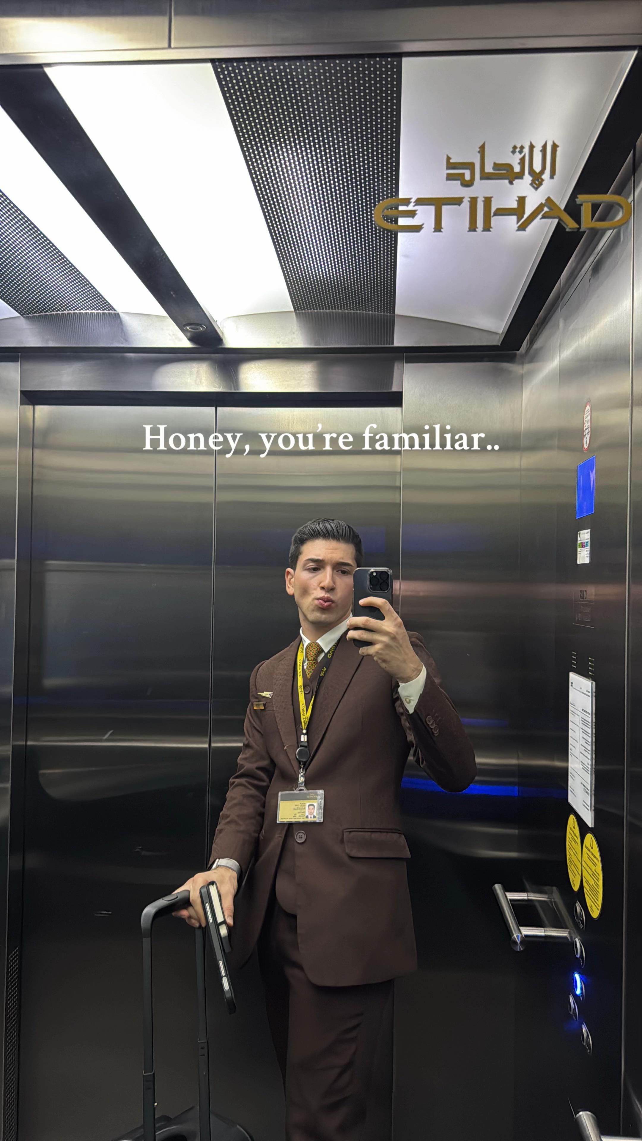 Post 1 by Gio on TikTok (video)