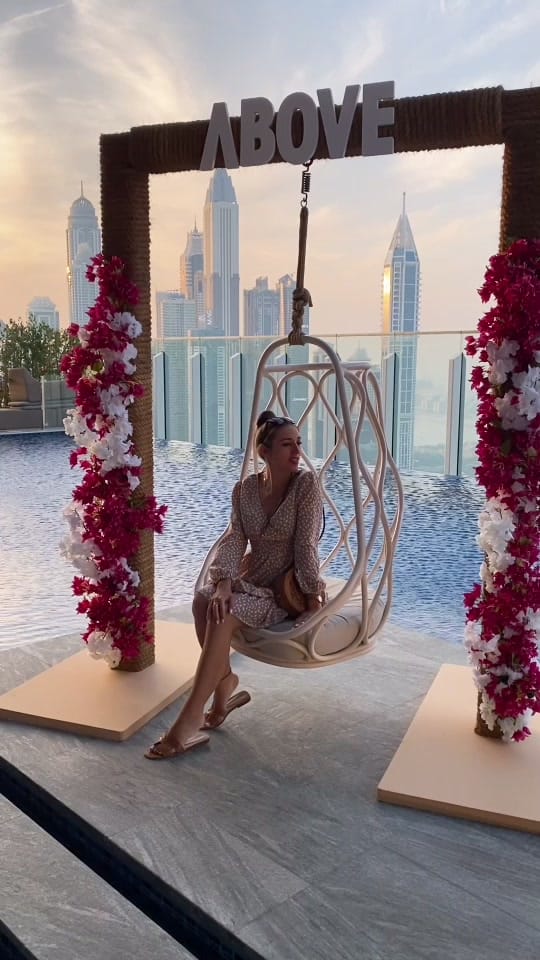 Post 8 by wandergates on TikTok (video)