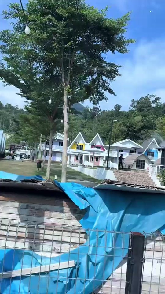 Post 3 by pakdinlunasian81 on TikTok (video)