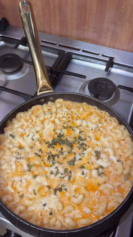 Post 3 by Food Studio DXB on TikTok (video)