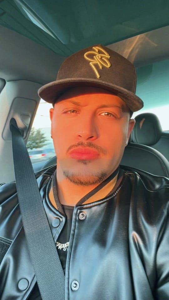 Post 10 by Looney on TikTok (video)