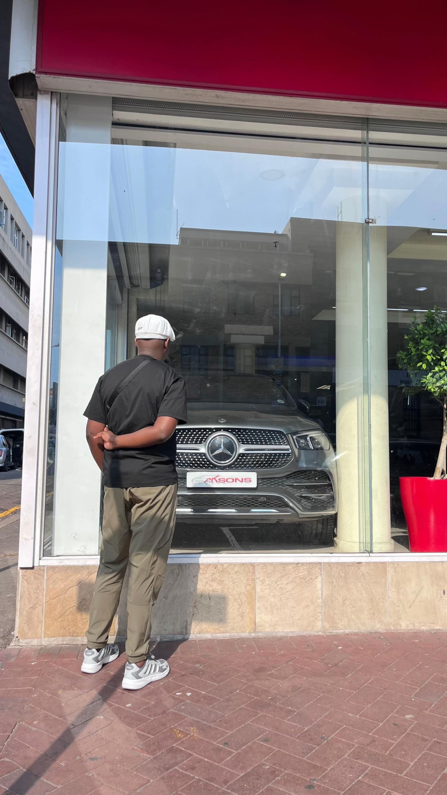 Post 7 by KhulasandeTheShootist❤️📷📸 on TikTok (video)