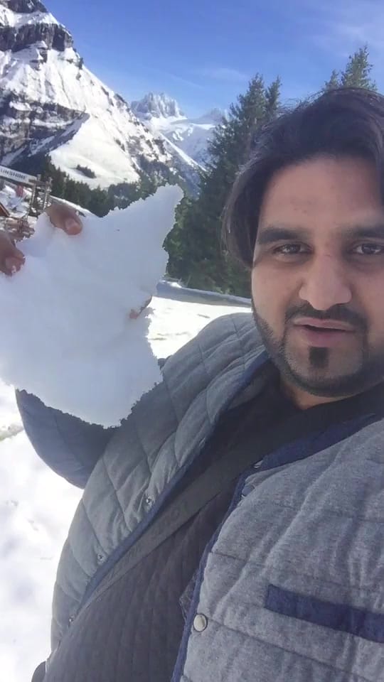 Post 8 by Zeeshan Zee on TikTok (video)