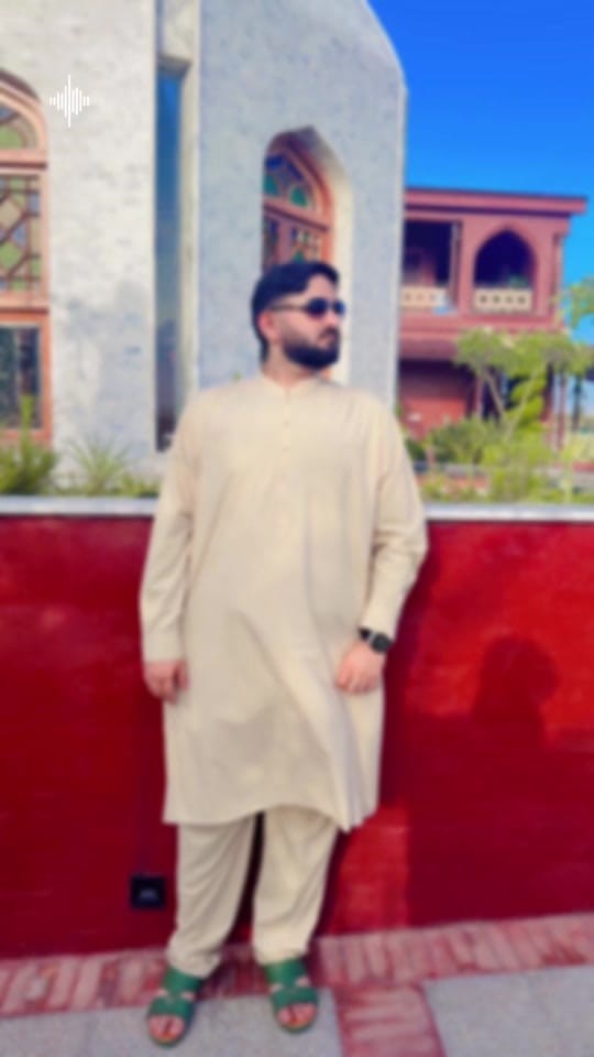 Post 4 by Zeeshan Zee on TikTok (video)