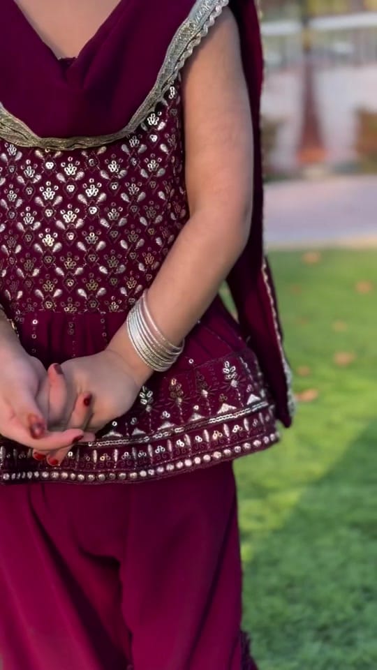 Post 7 by Hiba Fasil on TikTok (video)