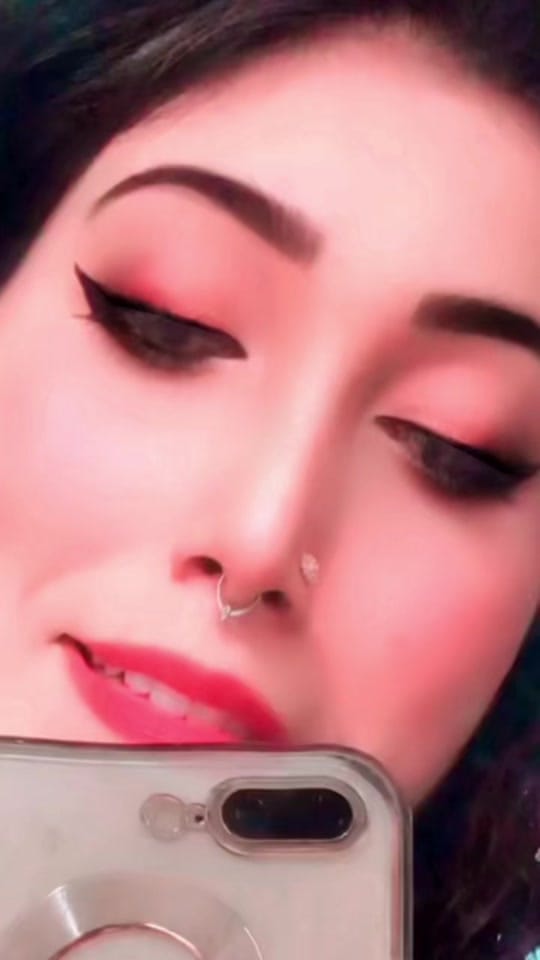 Post 8 by 🦋尺Ꭵᖴᗩ_SᕼᗴᎥᛕᕼ🦋1️⃣1️⃣ on TikTok (video)