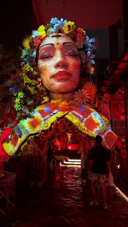 Post 10 by Hakoom on TikTok (video)