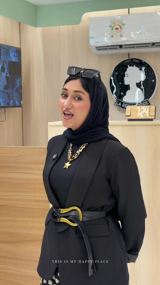 Post 1 by A M I R A 👑✨ on TikTok (video)