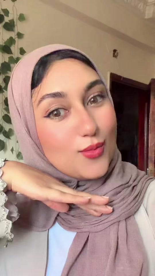 Post 4 by A M I R A 👑✨ on TikTok (video)