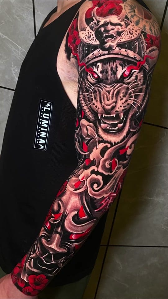 Post 1 by Lumina Tattoo Studio on TikTok (video)