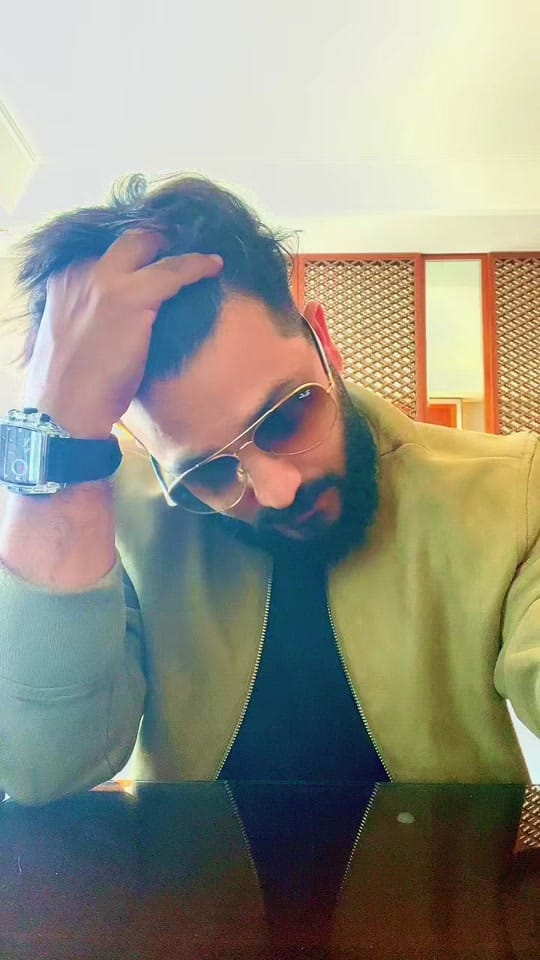 Post 6 by Farooq Sheikh on TikTok (video)