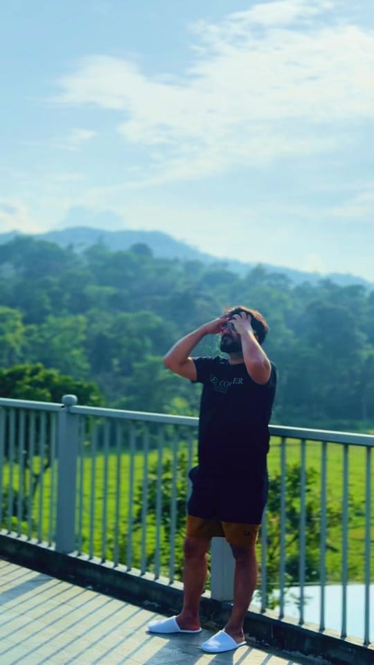 Post 4 by Farooq Sheikh on TikTok (video)