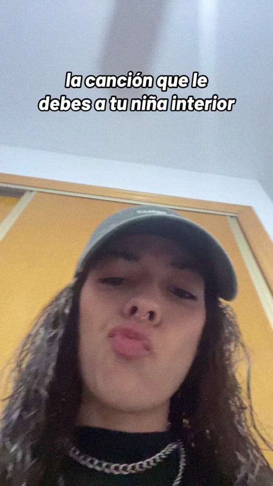 Post 9 by Martta Sanz on TikTok (video)