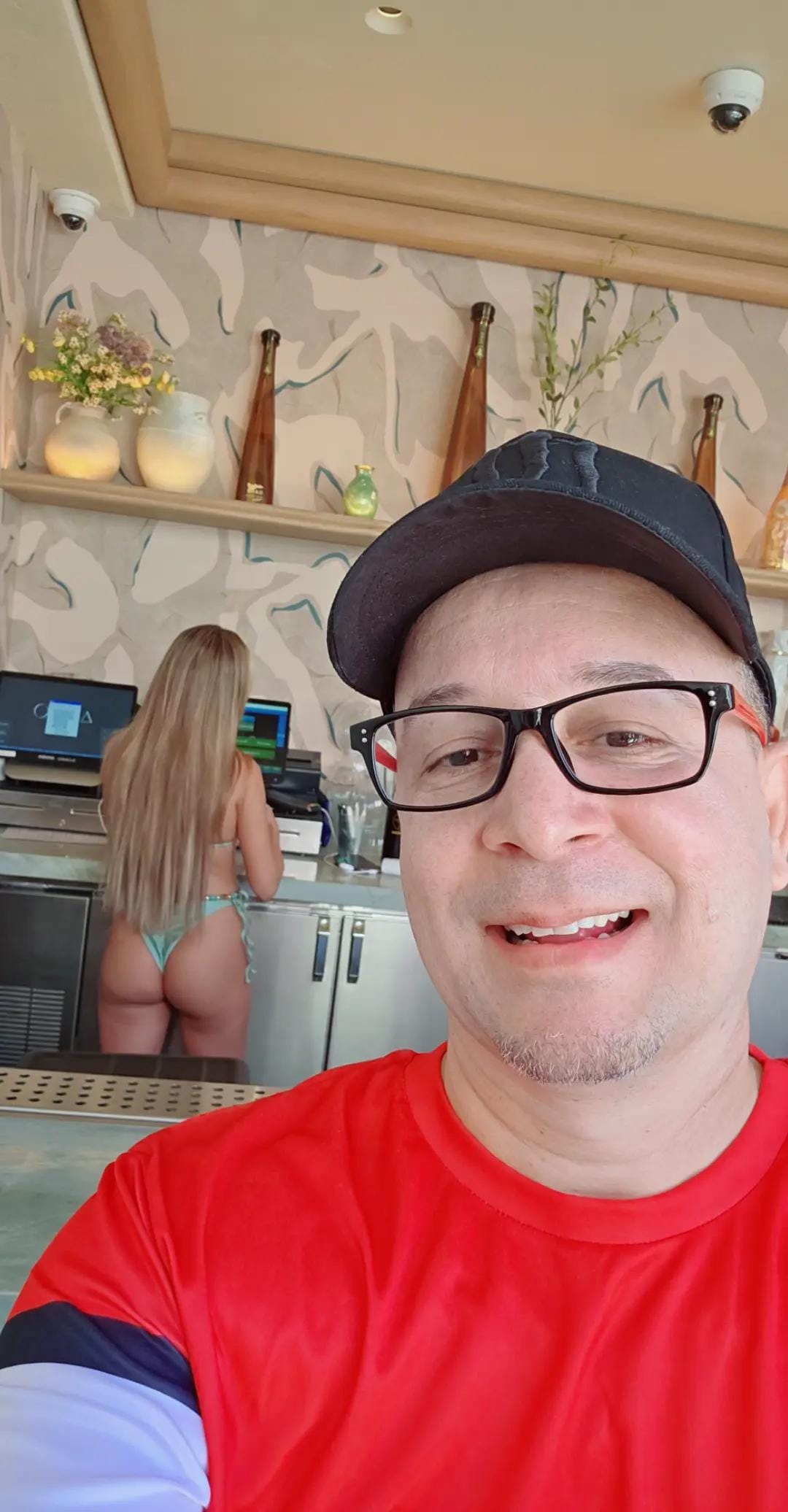 Post 6 by mamajuana on TikTok (video)