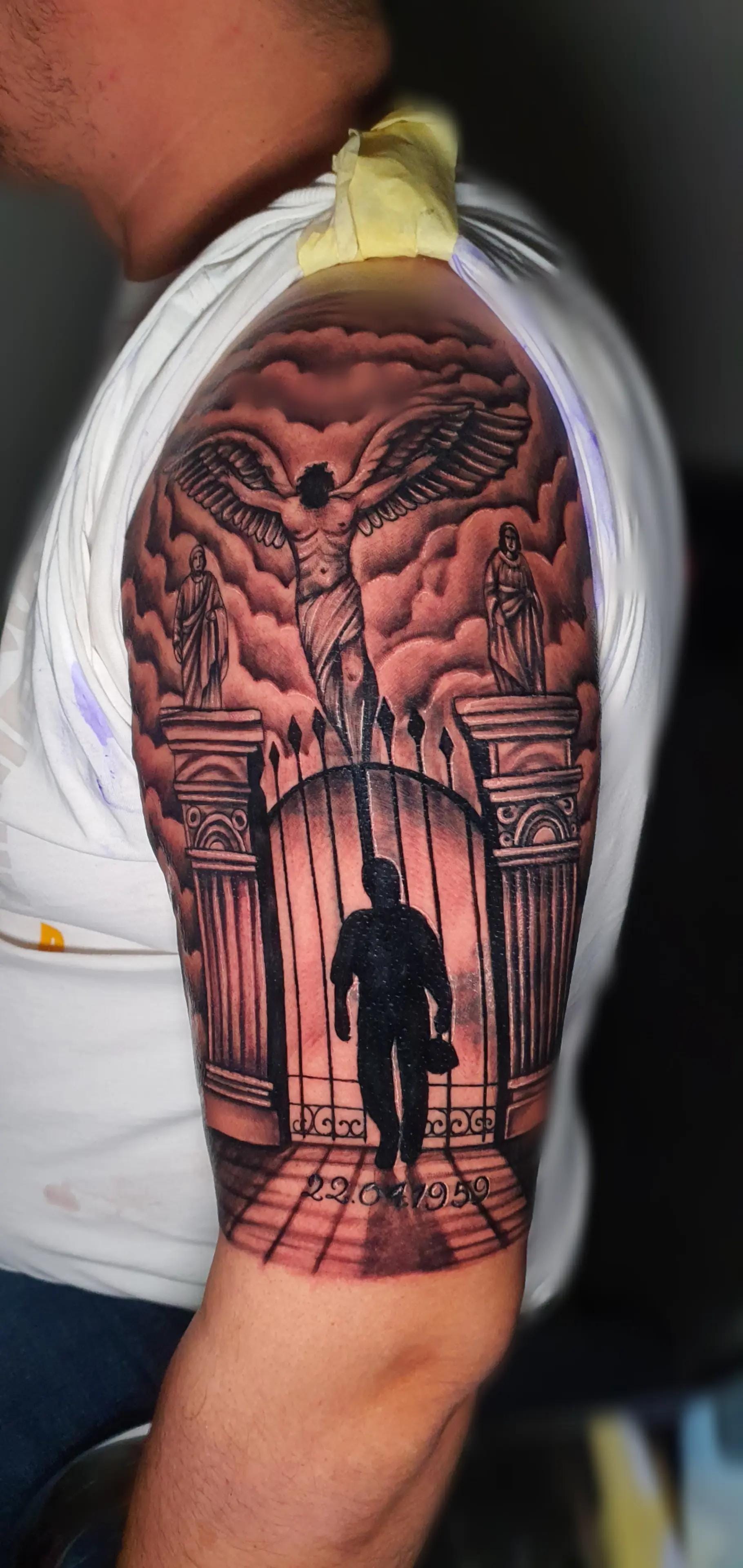 Post 6 by Mario Tattoo Kurani on TikTok (video)