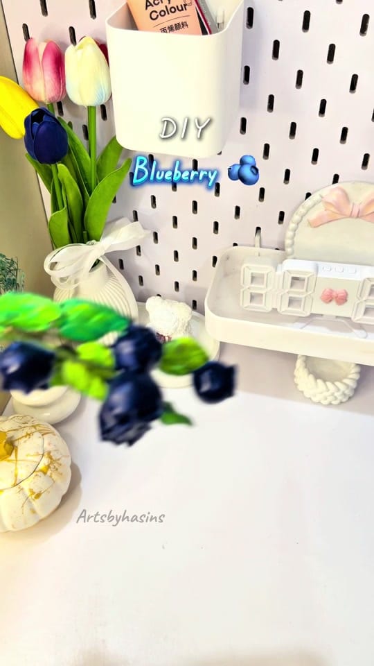 Post 2 by Arts By HaSin's on TikTok (video)