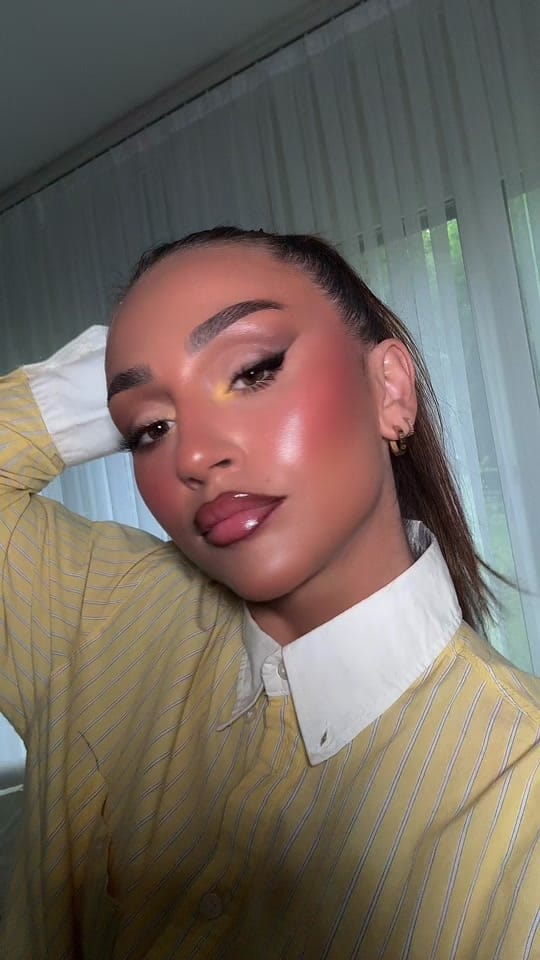 Post 7 by Antigona-MUA on TikTok (video)