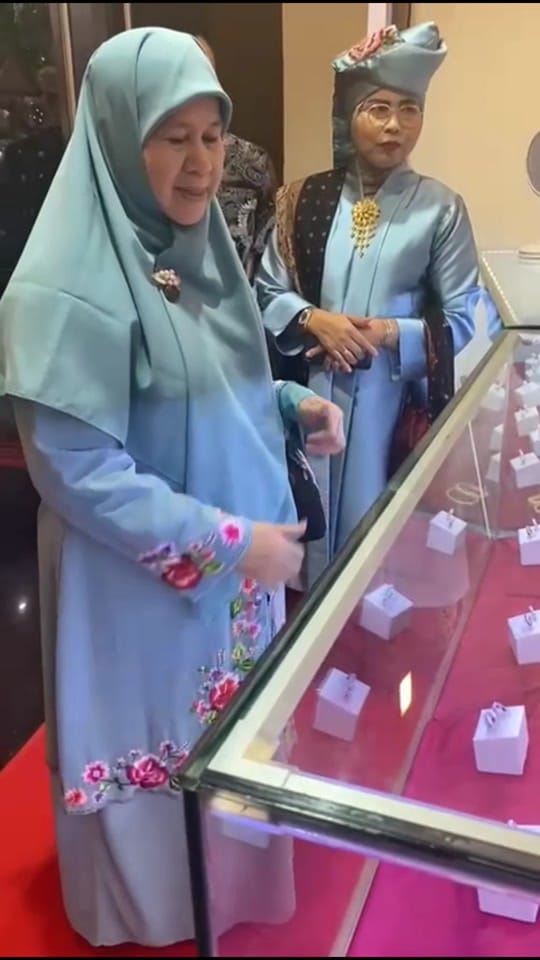 Post 10 by Toko Mas H. DAMRAH on TikTok (video)