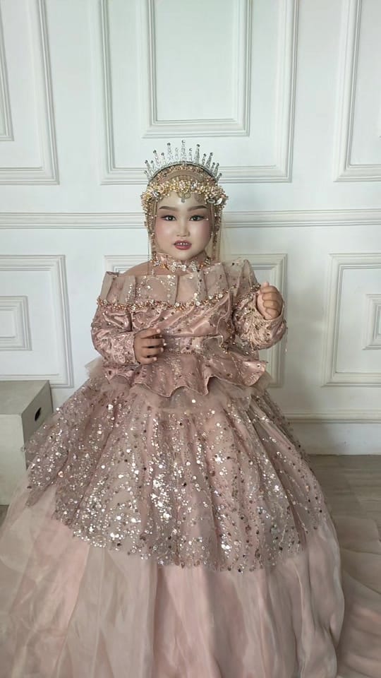 Post 7 by Fatimah Wedding on TikTok (video)