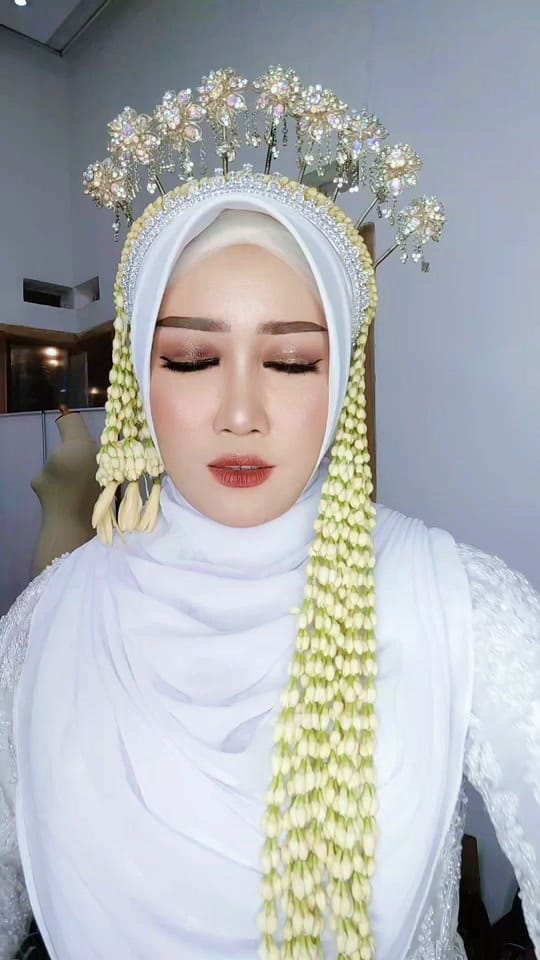 Post 8 by Fatimah Wedding on TikTok (video)