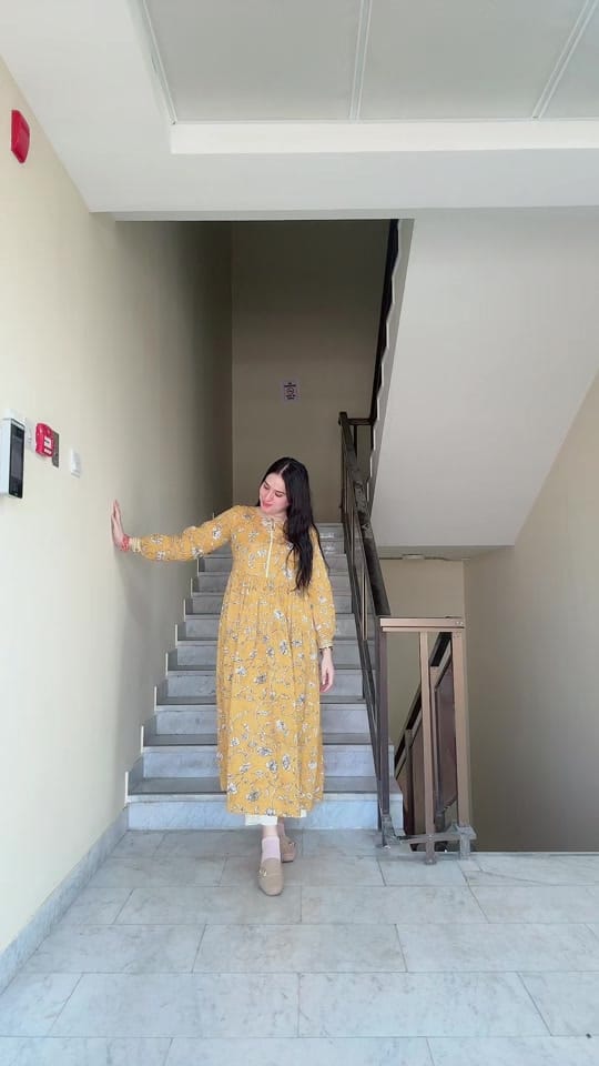 Post 7 by Ayesha on TikTok (video)