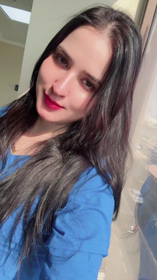 Post 2 by Ayesha on TikTok (video)