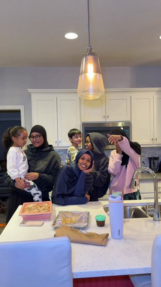 Post 6 by N A J M A  N U U R O on TikTok (video)