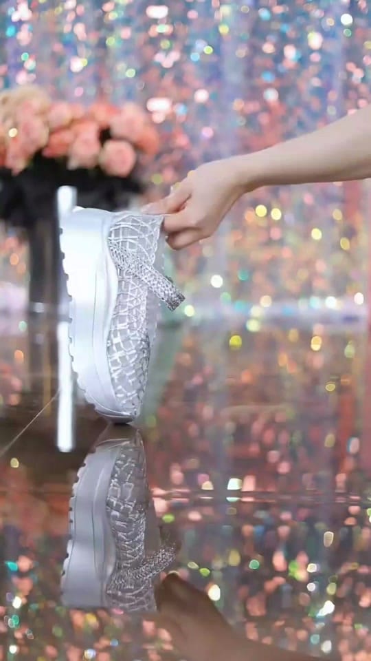 Post 6 by SheShoe Official on TikTok (video)
