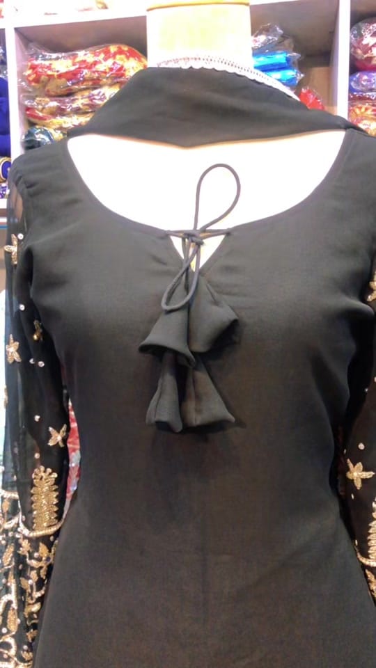 Post 6 by Nangshal The Boutique on TikTok (video)