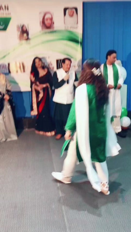 Post 5 by Yasmin kanwal official on TikTok (video)