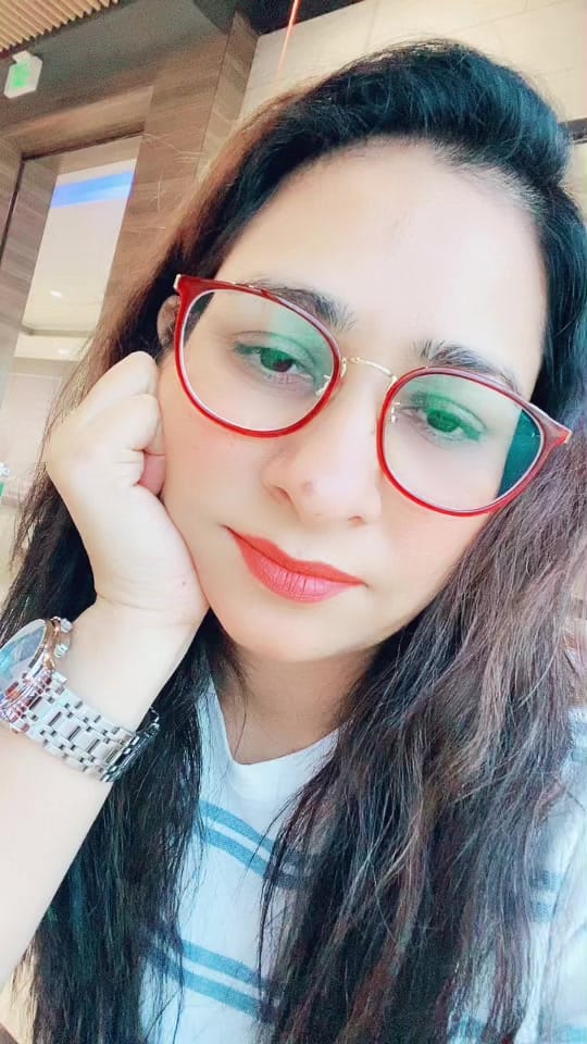 Post 6 by Yasmin kanwal official on TikTok (video)