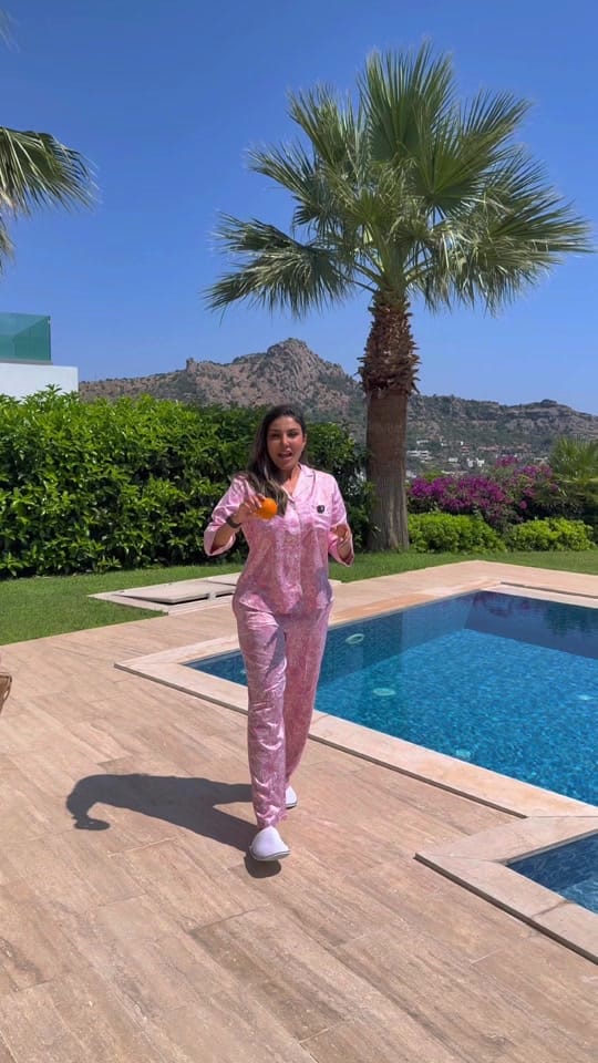 Post 2 by Dalila Laaribi on TikTok (video)