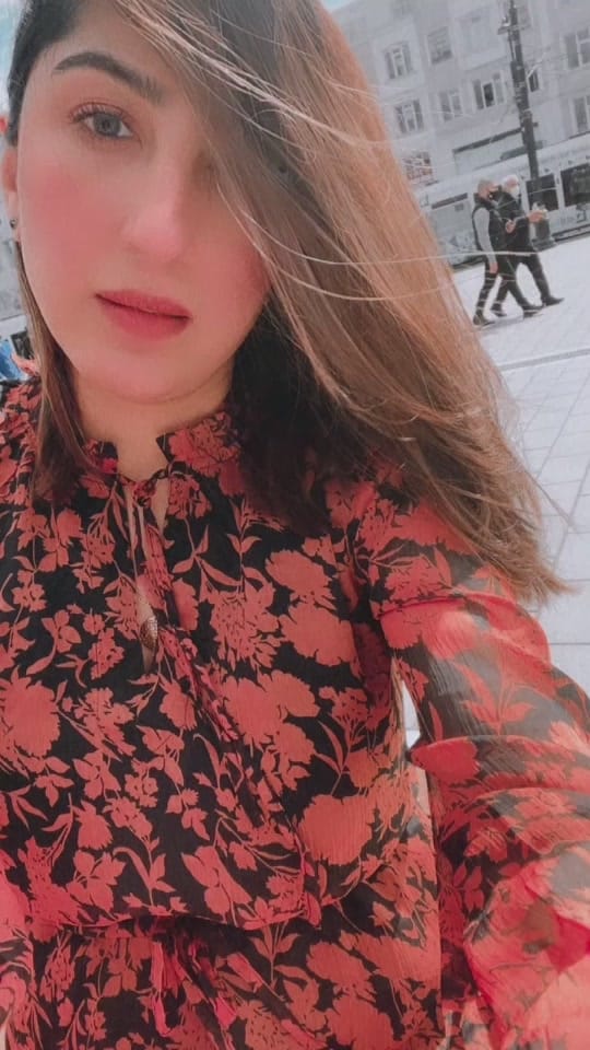 Post 7 by Nida on TikTok (video)