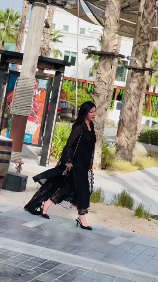 Post 1 by Nida on TikTok (video)