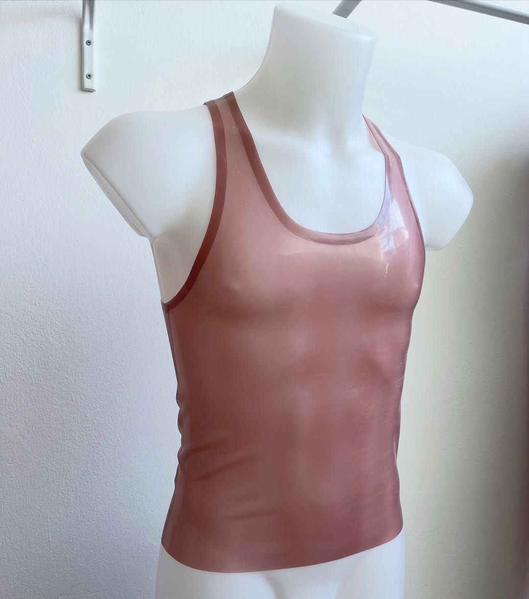 Post 8 by FBLD ~ Francesca Bellingeri Latex Designs on Instagram (carousel)